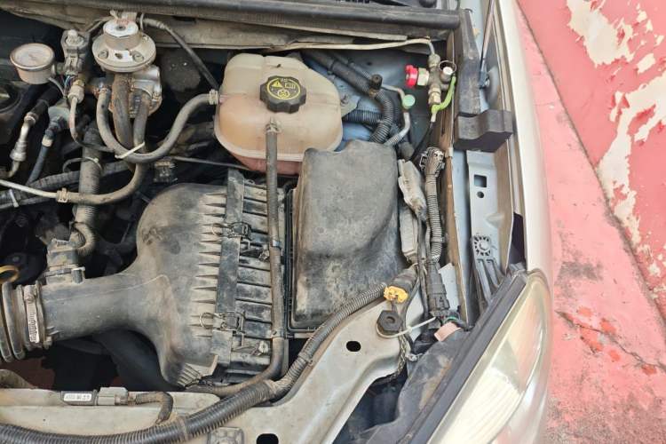 Used Buick GL8 2014 2.4L Classic Edition Engine Bay Left