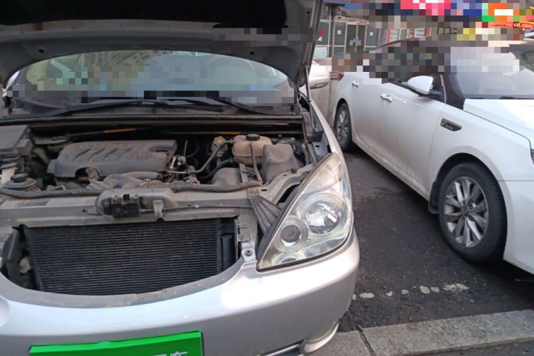 Used Buick GL8 2014 2.4L Classic Edition Engine Bay Left