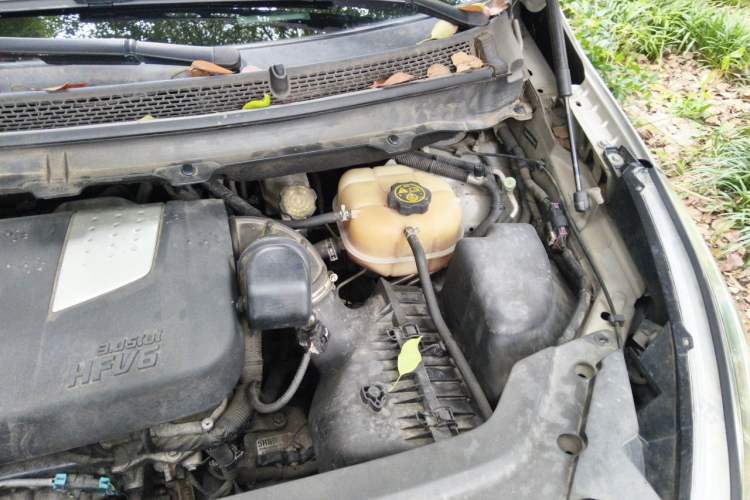 Used Buick GL8 2014 3.0L GT Luxury Business Haoya Edition Engine Bay Left