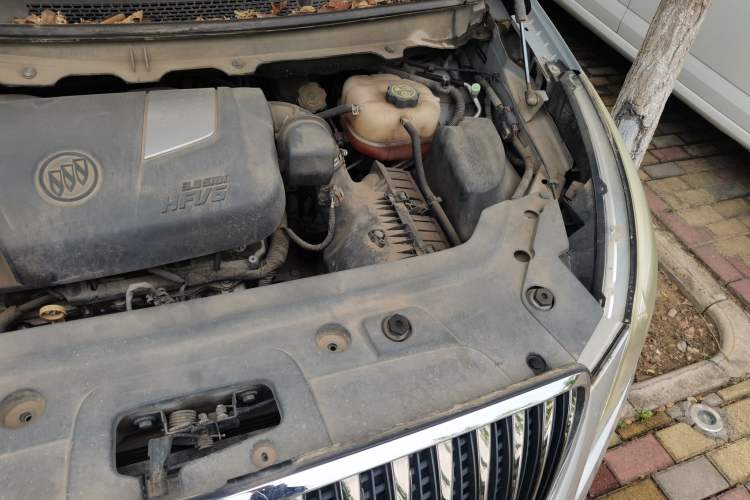 Used Buick GL8 2014 3.0L GT Luxury Business Haoya Edition Engine Bay Left