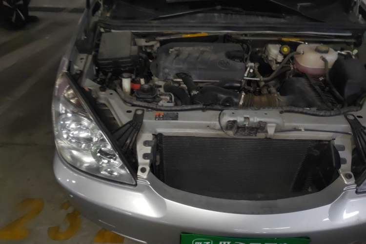 Used Buick GL8 2014 2.4L Classic Edition Engine Bay Right