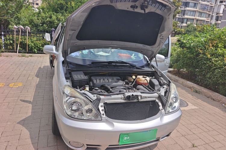 Used Buick GL8 2014 2.4L Classic Edition Engine Bay Right