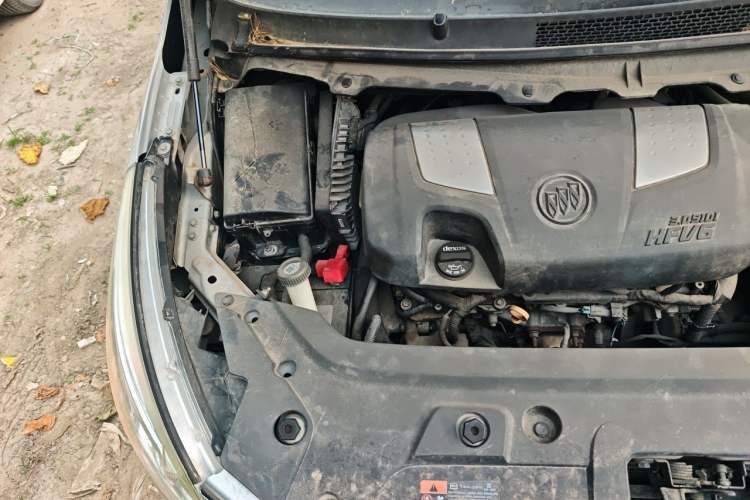 Used Buick GL8 2014 3.0L XT Luxury Business Flagship Edition Engine Bay Right