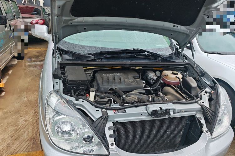 Used Buick GL8 2014 2.4L Classic Edition Engine Bay Right
