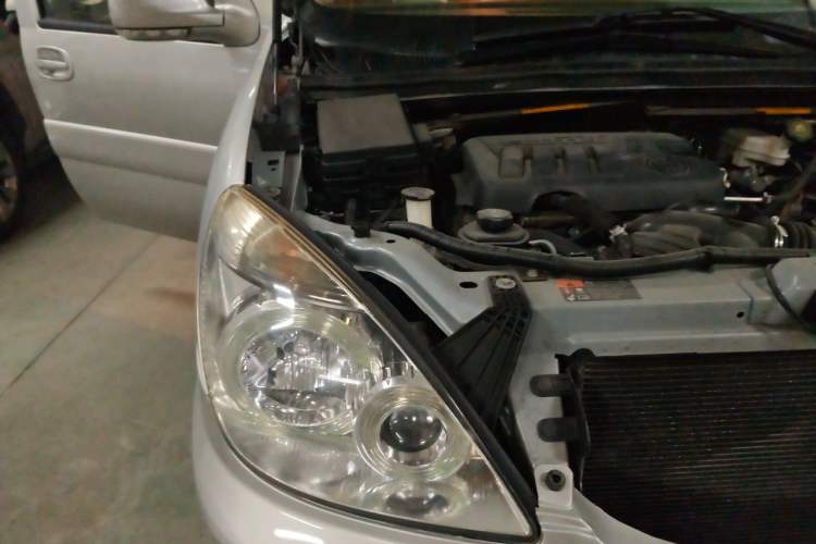 Used Buick GL8 2014 2.4L Classic Edition Engine Bay Right
