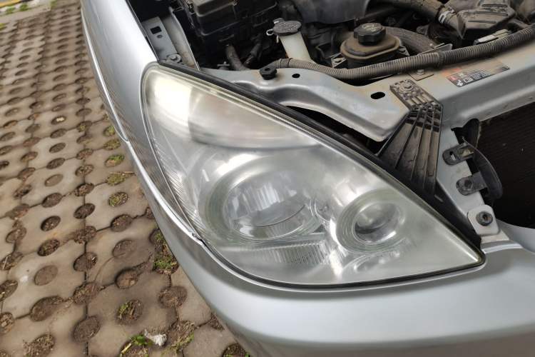 Used Buick GL8 2014 2.4L Classic Edition Engine Bay Right
