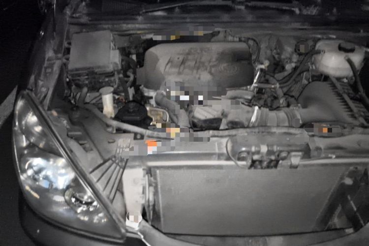 Used Buick GL8 2014 2.4L Comfort Edition Engine Bay Right