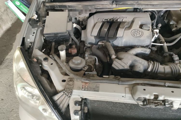 Used Buick GL8 2014 2.4L Classic Edition Engine Bay Right