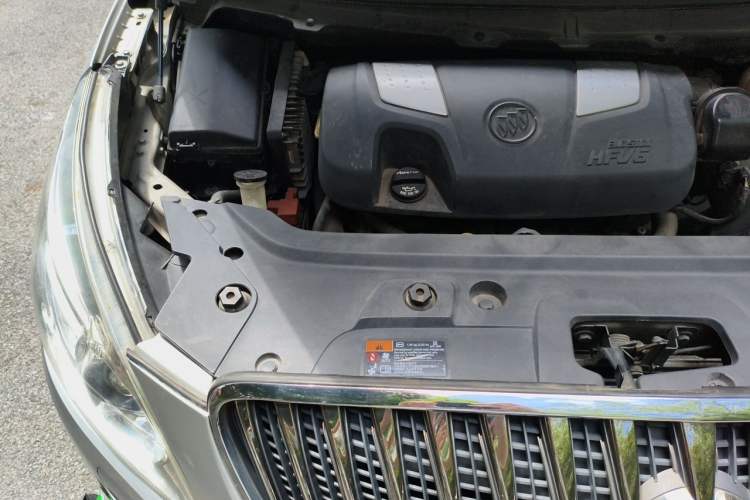 Used Buick GL8 2014 3.0L GT Luxury Business Haoya Edition Engine Bay Right