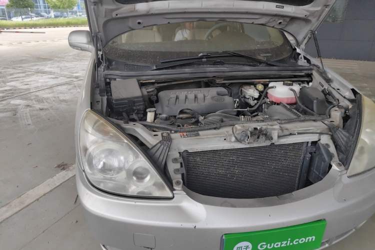 Used Buick GL8 2014 2.4L Classic Edition Engine Bay Right