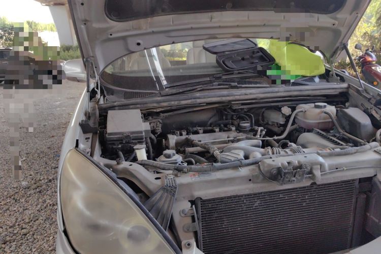 Used Buick GL8 2014 2.4L Classic Edition Engine Bay Right