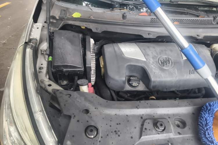 Used Buick GL8 2014 3.0L GT Luxury Business Haoya Edition Engine Bay Right