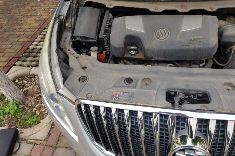 Used Buick GL8 2014 3.0L GT Luxury Business Haoya Edition Engine Bay Right
