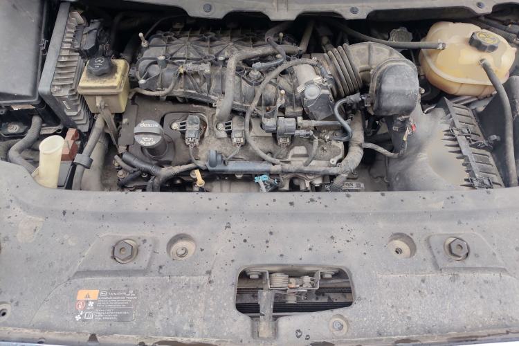 Used Buick GL8 2014 3.0L XT Luxury Business Flagship Edition Engine Bay