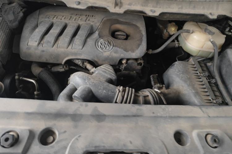 Used Buick GL8 2014 2.4L LT Luxury Business Executive Edition Engine Bay