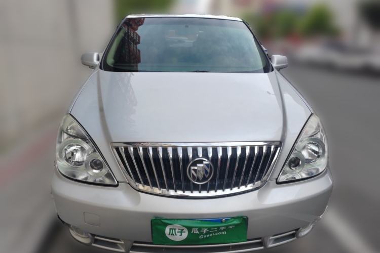Used Buick GL8 2014 2.4L Comfort Edition Exterior 1
