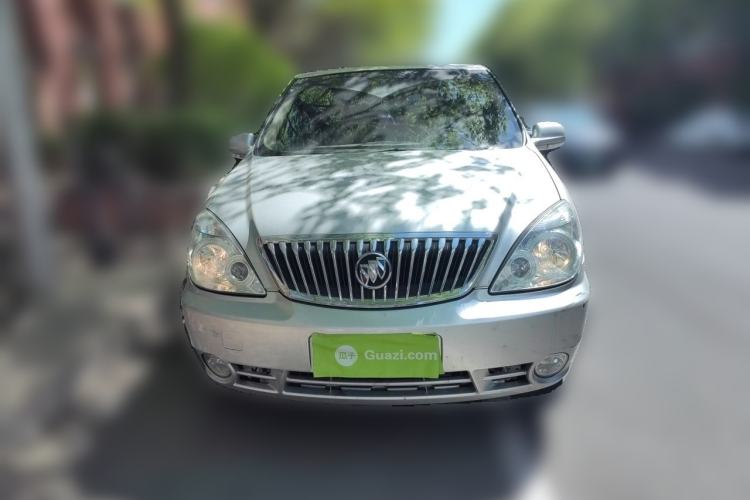 Used Buick GL8 2014 2.4L Comfort Edition Exterior 1