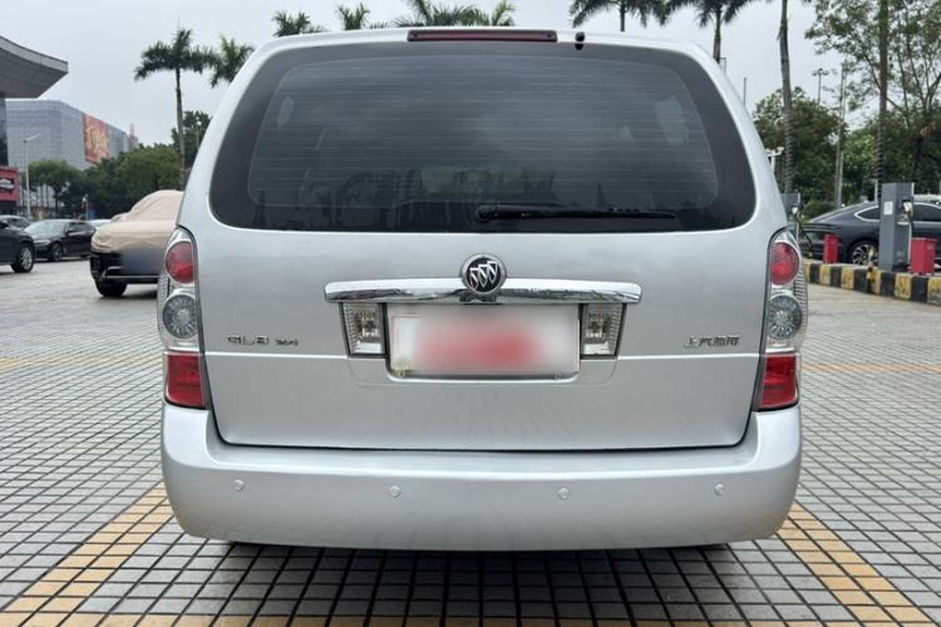 Used Buick GL8 2014 2.4L Comfort Edition Exterior 10