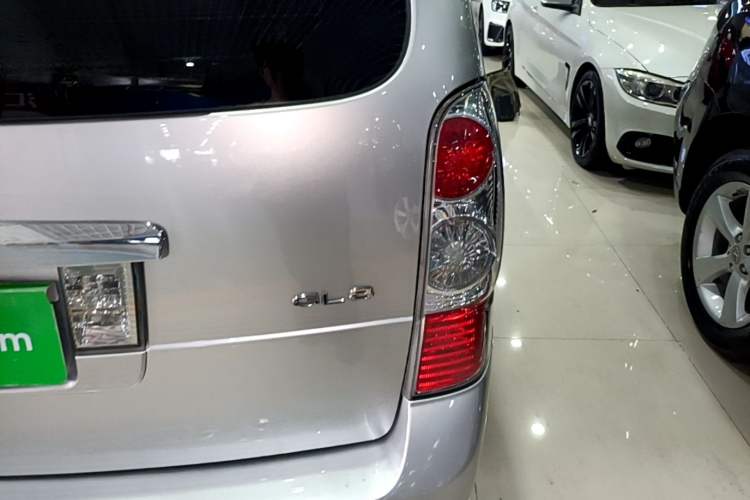 Used Buick GL8 2014 2.4L Classic Edition Exterior 3