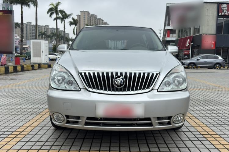 Used Buick GL8 2014 2.4L Comfort Edition Exterior 4
