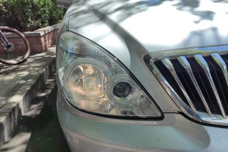 Used Buick GL8 2014 2.4L Comfort Edition Exterior 6