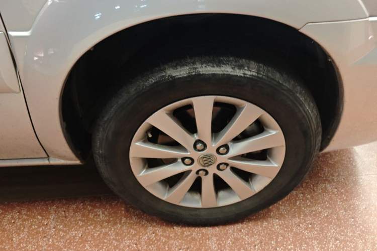 Used Buick GL8 2014 2.4L Classic Edition Exterior 7