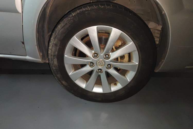 Used Buick GL8 2014 2.4L Classic Edition Exterior 7