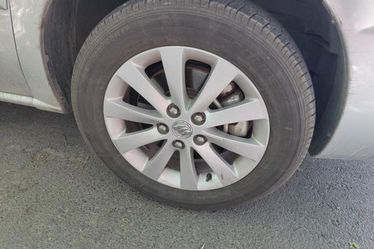 Used Buick GL8 2014 2.4L Comfort Edition Exterior 7