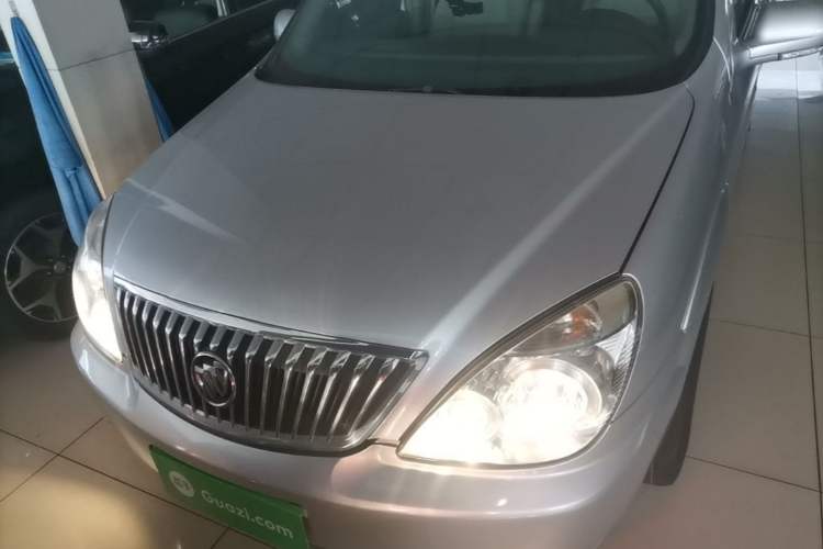 Used Buick GL8 2014 2.4L Classic Edition Front