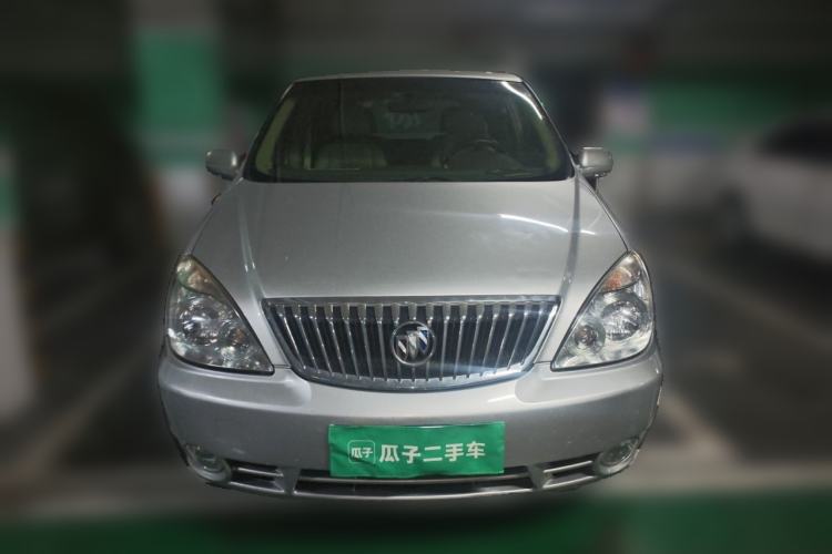 Used Buick GL8 2014 2.4L Classic Edition Front