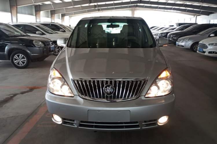 Used Buick GL8 2014 2.4L Executive Edition Front