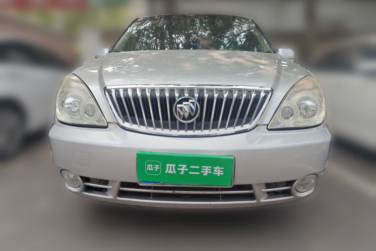 Used Buick GL8 2014 2.4L Comfort Edition Front