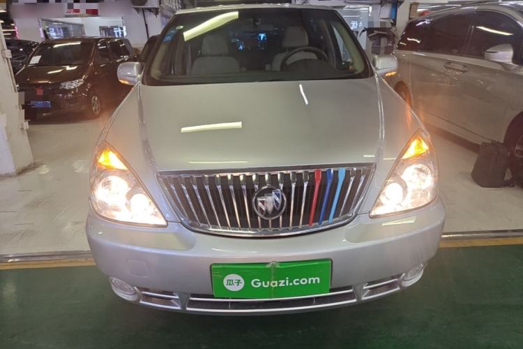 Used Buick GL8 2014 2.4L Classic Edition Front