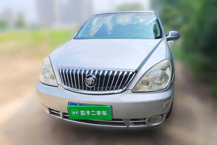 Used Buick GL8 2014 2.4L Classic Edition Front