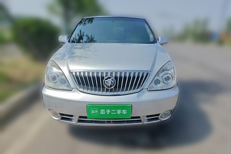 Used Buick GL8 2014 2.4L Classic Edition Front