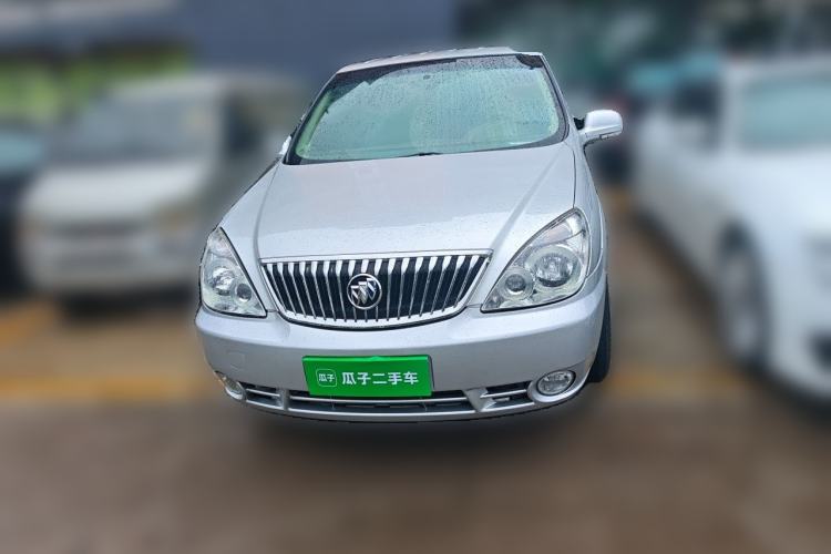 Used Buick GL8 2014 2.4L Classic Edition Front