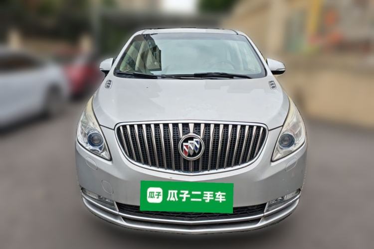 Used Buick GL8 2014 3.0L GT Luxury Business Haoya Edition Front