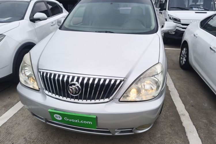 Used Buick GL8 2014 2.4L Classic Edition Front