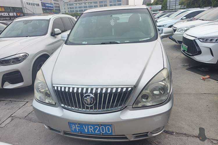 Used Buick GL8 2014 2.4L Executive Edition Front