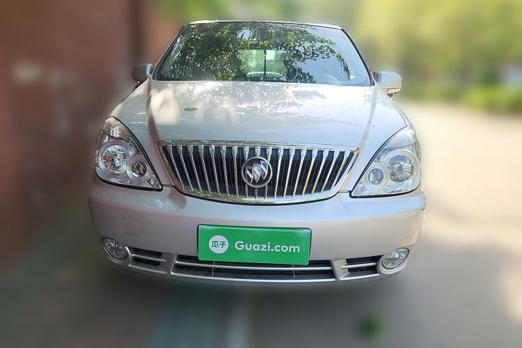 Used Buick GL8 2014 2.4L Classic Edition Front
