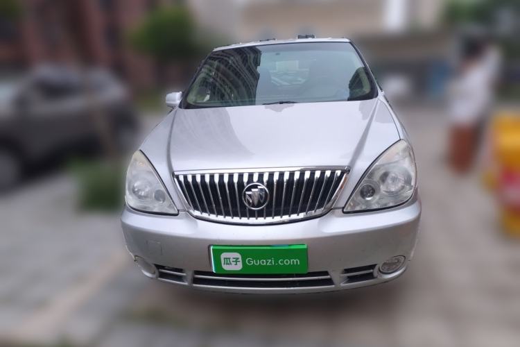 Used Buick GL8 2014 2.4L Classic Edition Front
