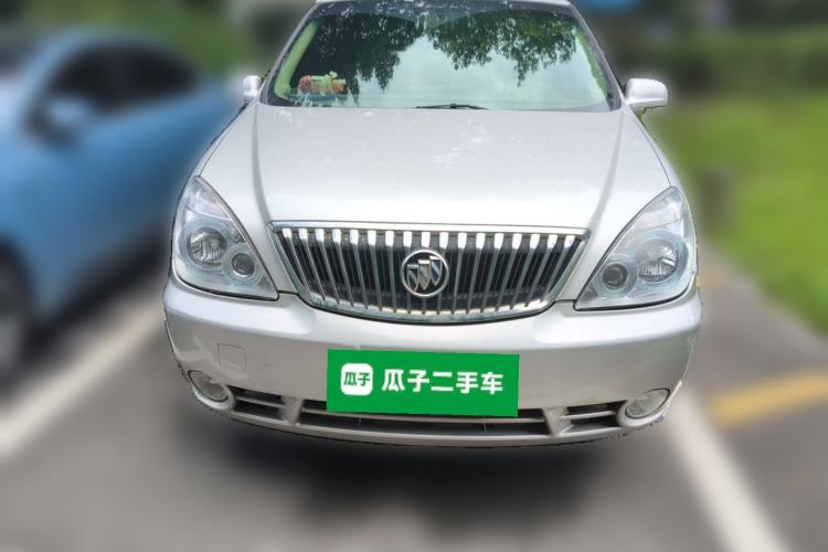 Used Buick GL8 2014 2.4L Classic Edition Front