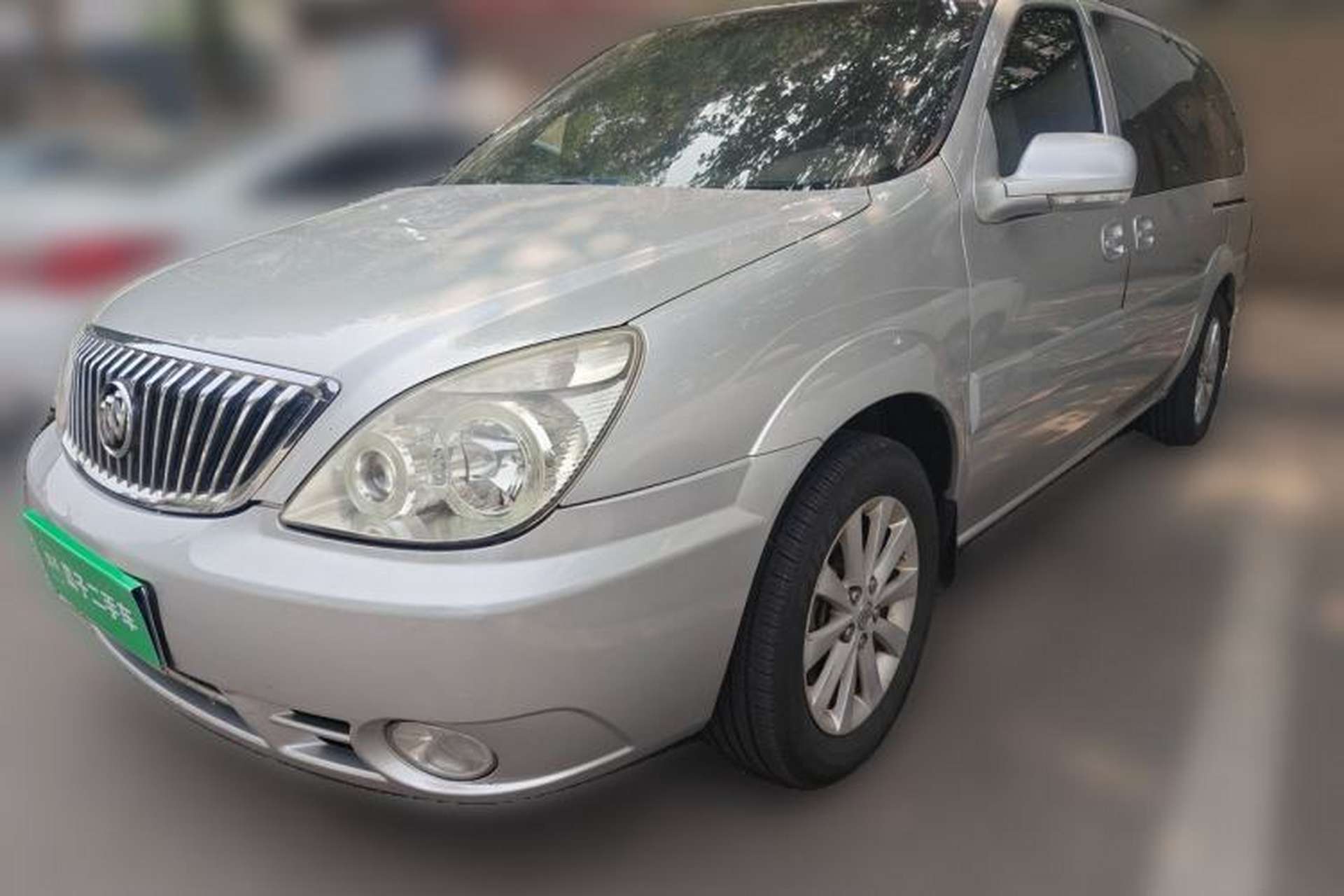 Used Buick GL8 2014 2.4L Comfort Edition Front Left 45 Deg