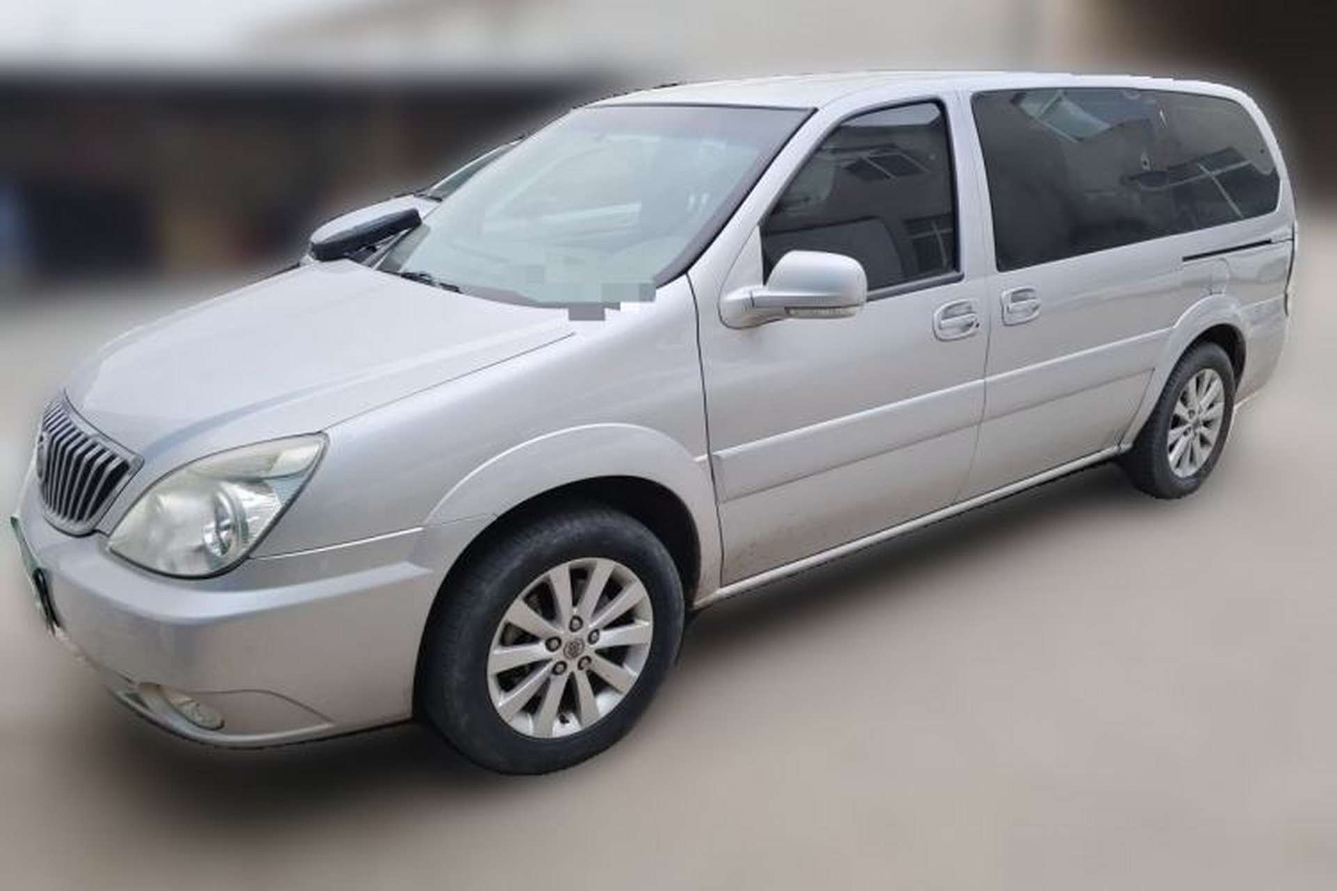 Used Buick GL8 2014 2.4L Classic Edition Front Left 45 Deg