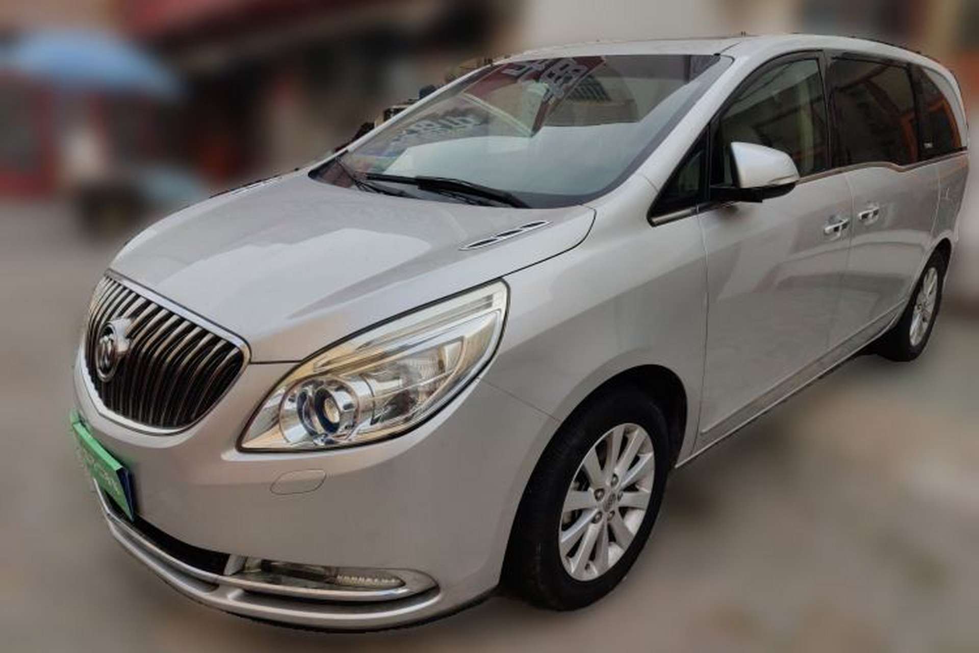 Used Buick GL8 2014 2.4L LT Luxury Business Executive Edition Front Left 45 Deg