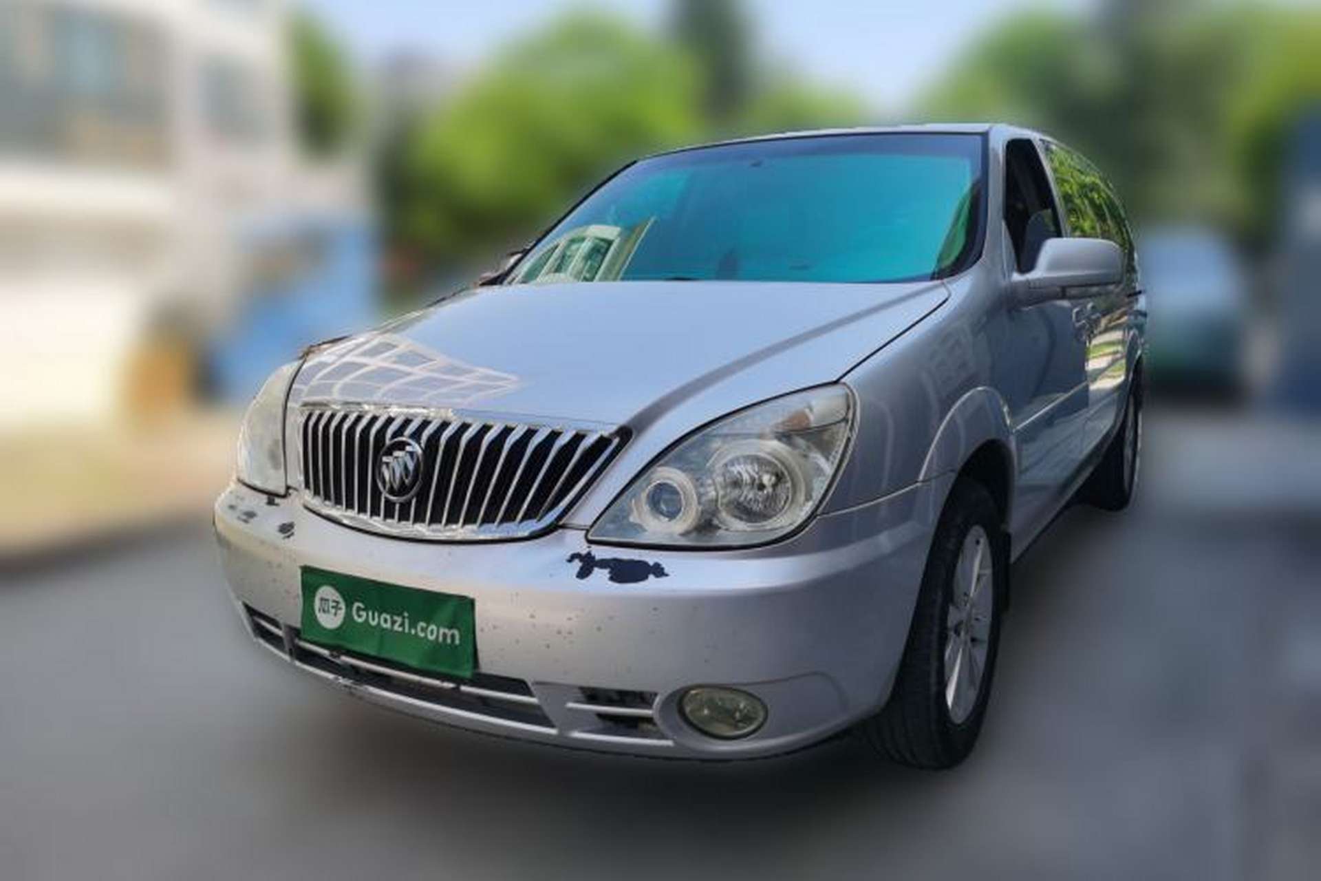 Used Buick GL8 2014 2.4L Classic Edition Front Left 45 Deg