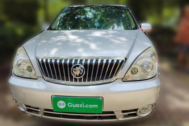 Used Buick GL8 2014 2.4L Classic Edition Front