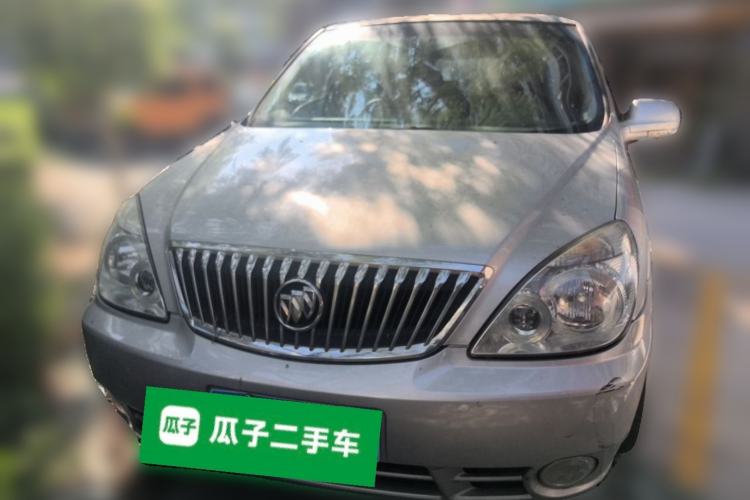 Used Buick GL8 2014 2.4L Comfort Edition Front