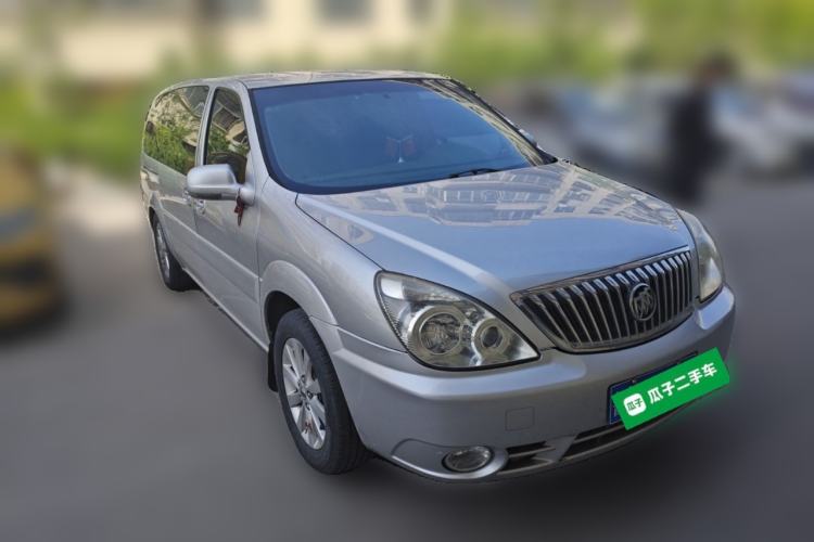 Used Buick GL8 2014 2.4L Classic Edition Front Right 45 Deg