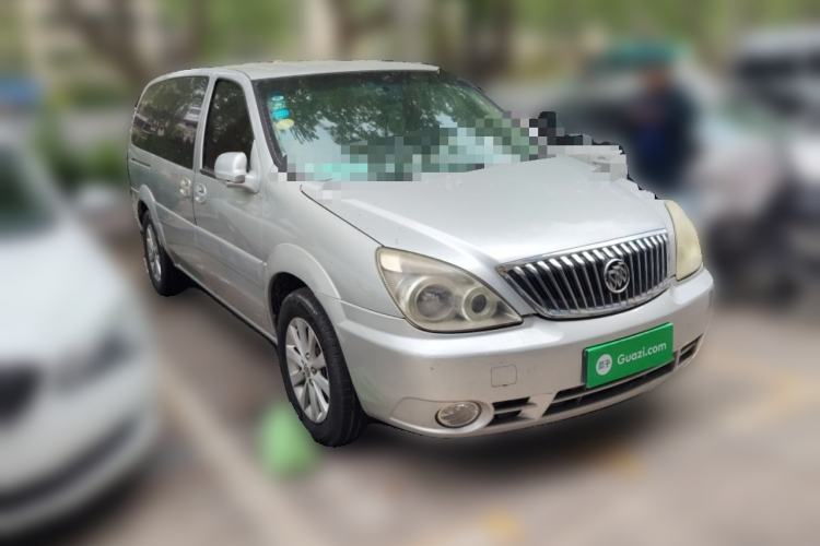 Used Buick GL8 2014 2.4L Classic Edition Front Right 45 Deg